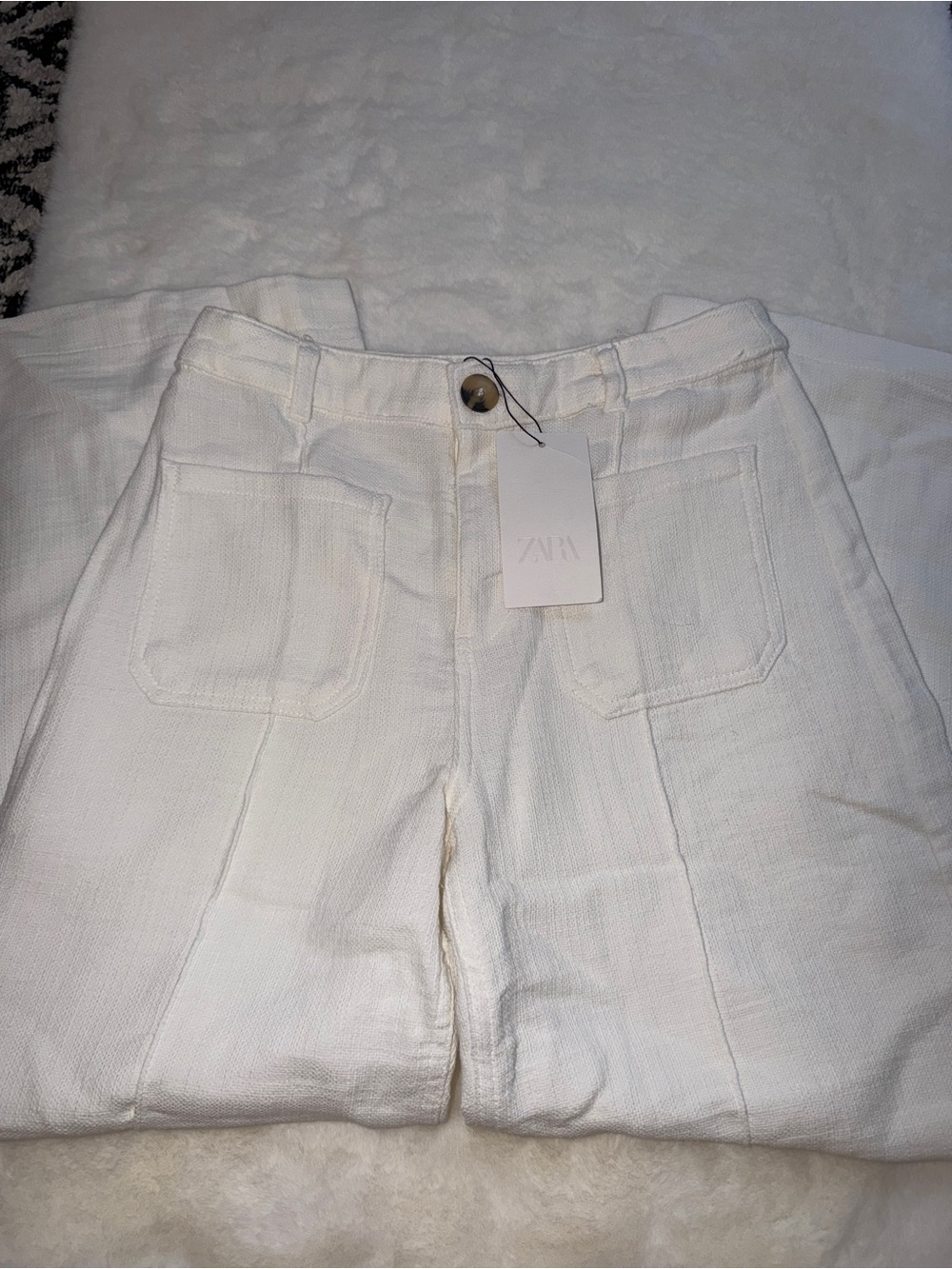Zara Wide Leg Pants in White - Picture 2 of 5